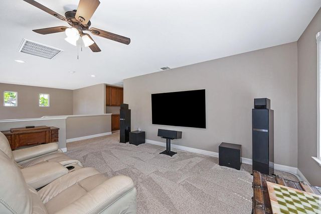 4416 Vivien Way, Rocklin, CA 95765