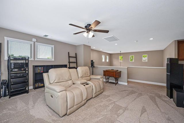 4416 Vivien Way, Rocklin, CA 95765