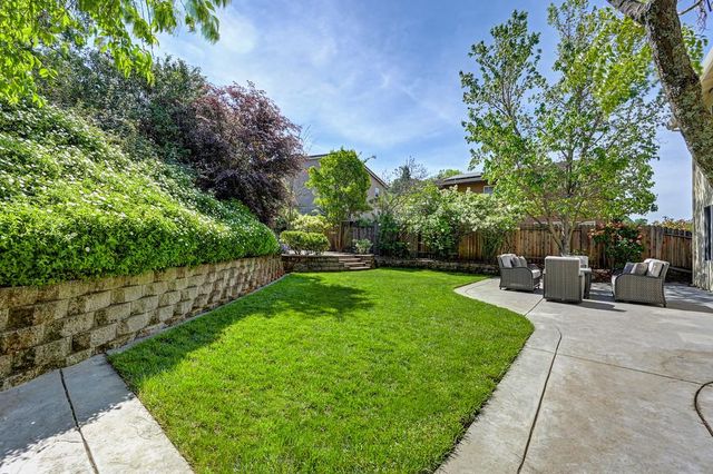 4416 Vivien Way, Rocklin, CA 95765