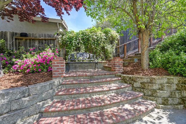 4416 Vivien Way, Rocklin, CA 95765