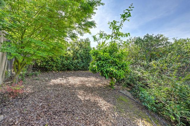 4416 Vivien Way, Rocklin, CA 95765