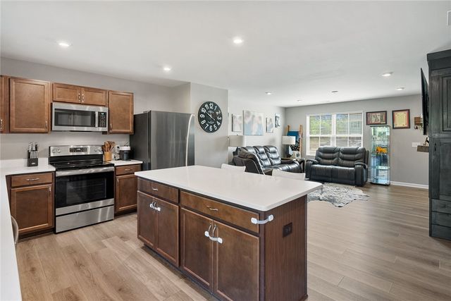 329 Kings Grant Court, Seneca, SC 29678