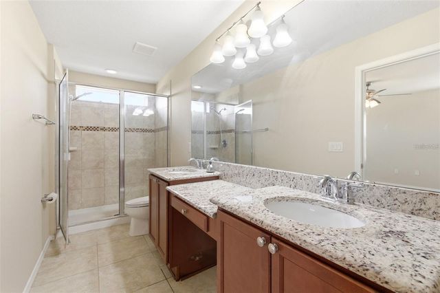 8961 TURNSTONE HAVEN PLACE, Tampa, FL 33619
