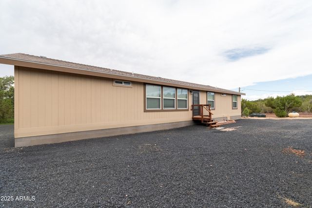 65 Co Rd 3199 --, Vernon, AZ 85940
