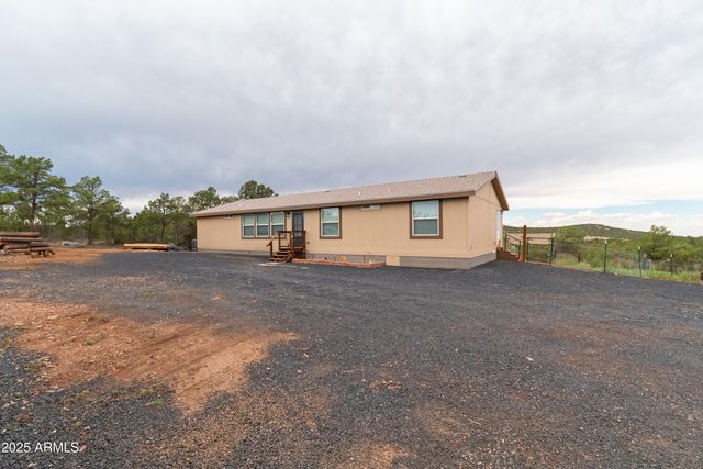 65 Co Rd 3199 --, Vernon, AZ 85940