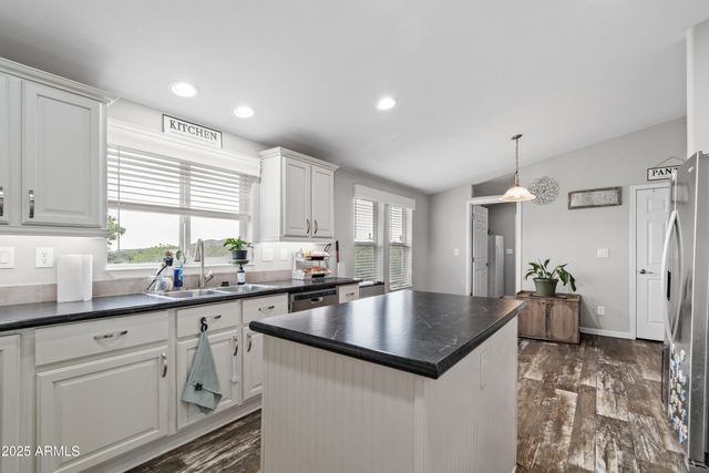 65 Co Rd 3199 --, Vernon, AZ 85940