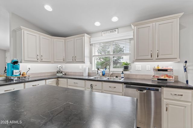 65 Co Rd 3199 --, Vernon, AZ 85940