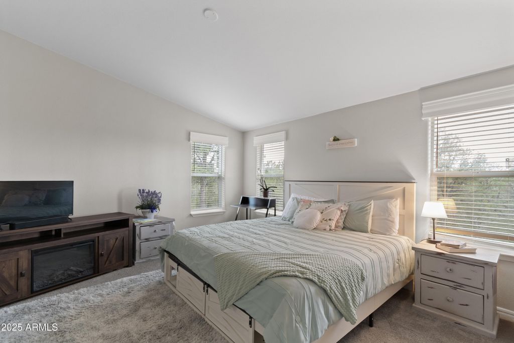 65 Co Rd 3199 --, Vernon, AZ 85940