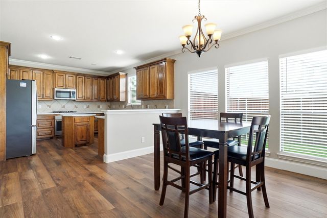 316 Vickery Way, Denton, TX 76210