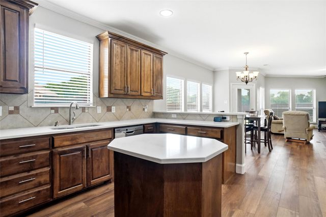316 Vickery Way, Denton, TX 76210