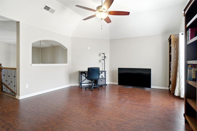 316 Vickery Way, Denton, TX 76210