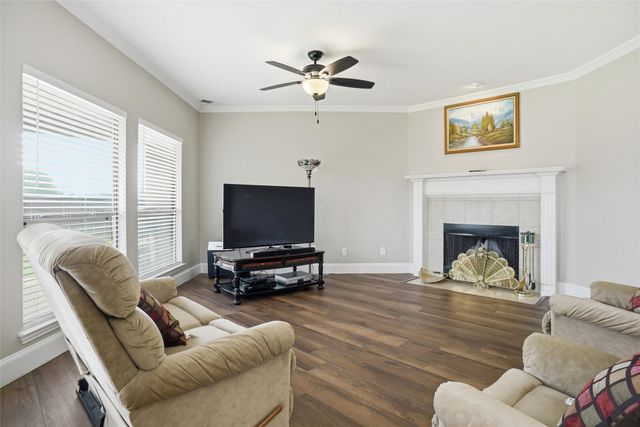 316 Vickery Way, Denton, TX 76210