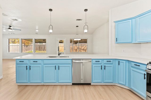 1005 Kimberly cove, Round Rock, TX 78665