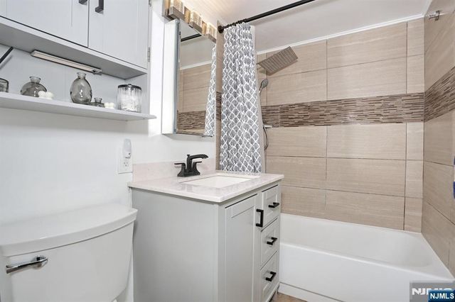 301 Beech Street 2H, Hackensack, NJ 07601