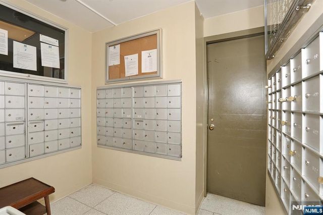 301 Beech Street 2H, Hackensack, NJ 07601