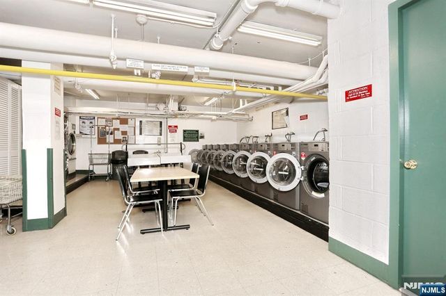 301 Beech Street 2H, Hackensack, NJ 07601