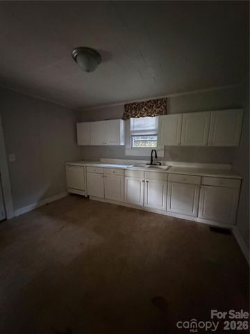 77 Archer Street, Granite Falls, NC 28630