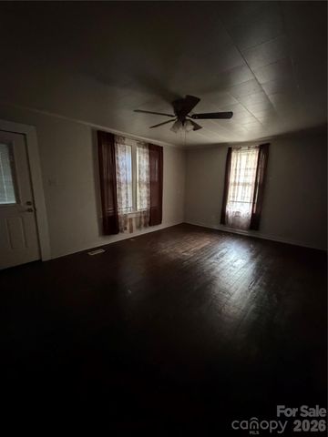 77 Archer Street, Granite Falls, NC 28630