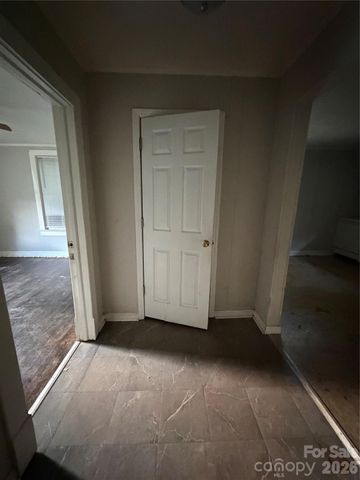 77 Archer Street, Granite Falls, NC 28630
