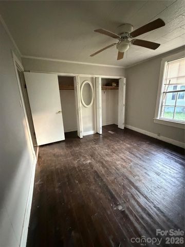 77 Archer Street, Granite Falls, NC 28630