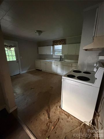 77 Archer Street, Granite Falls, NC 28630