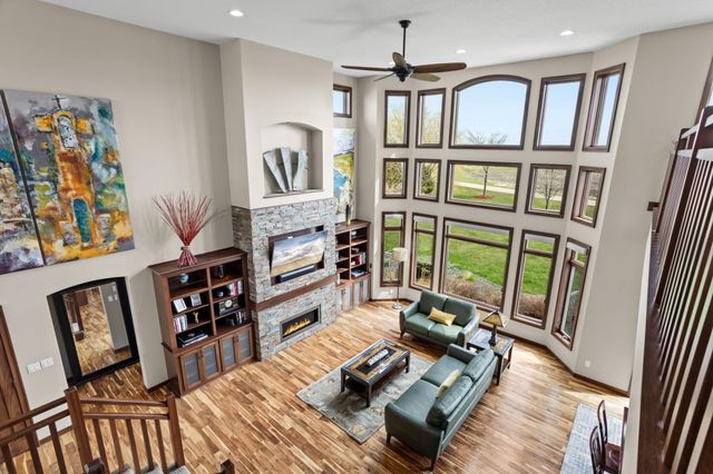 4856 2nd Street SW, Moorhead, MN 56560