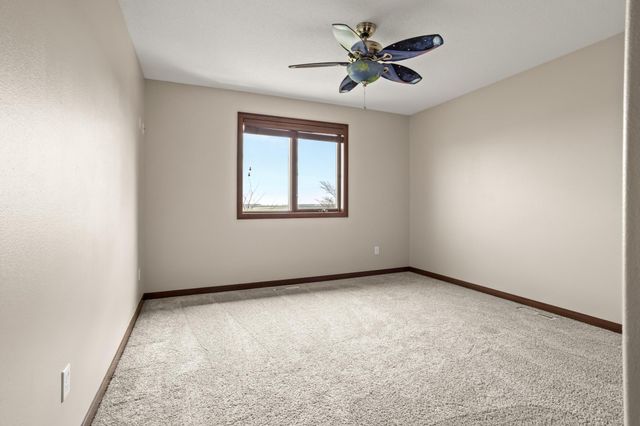 4856 2nd Street SW, Moorhead, MN 56560