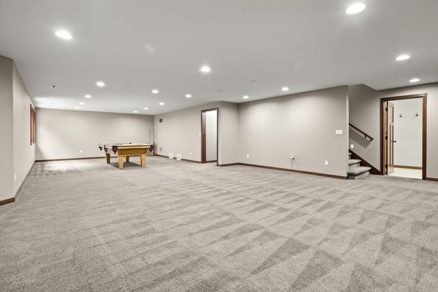 4856 2nd Street SW, Moorhead, MN 56560
