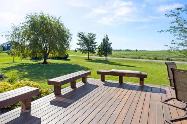 4856 2nd Street SW, Moorhead, MN 56560