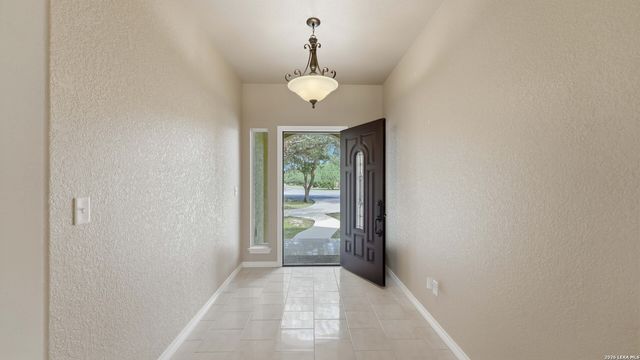 125 BIG SKY DR, New Braunfels, TX 78132