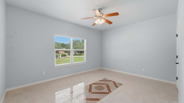 125 BIG SKY DR, New Braunfels, TX 78132