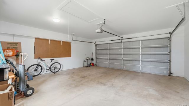 125 BIG SKY DR, New Braunfels, TX 78132