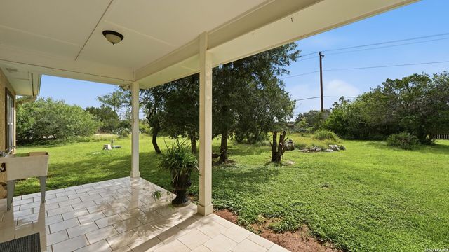 125 BIG SKY DR, New Braunfels, TX 78132
