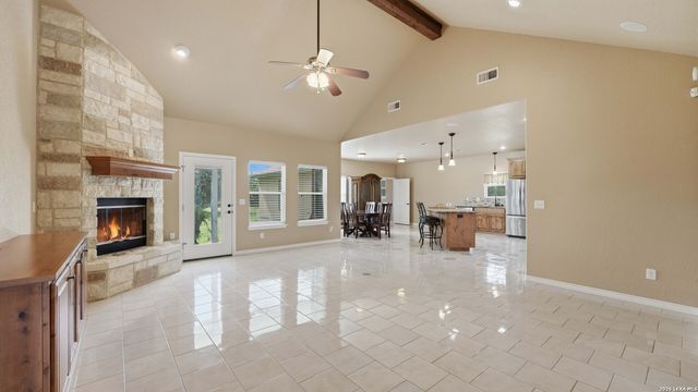 125 BIG SKY DR, New Braunfels, TX 78132