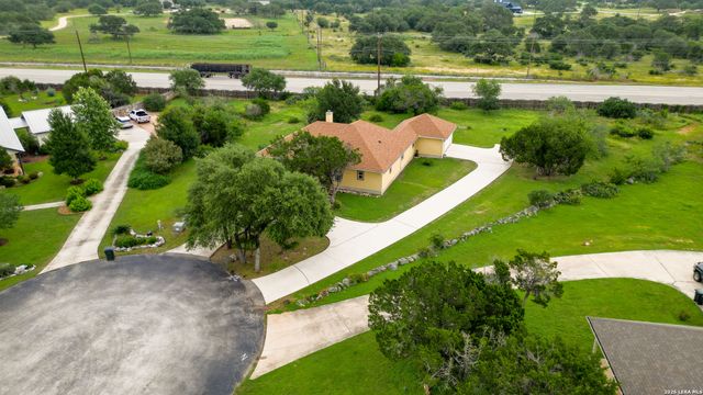 125 BIG SKY DR, New Braunfels, TX 78132