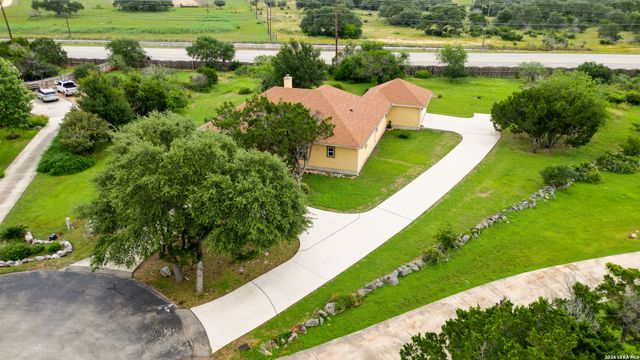 125 BIG SKY DR, New Braunfels, TX 78132