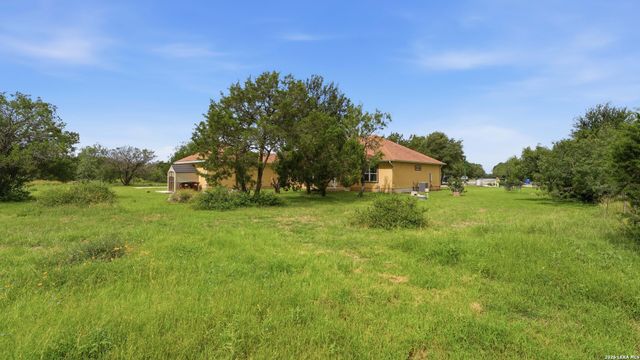 125 BIG SKY DR, New Braunfels, TX 78132