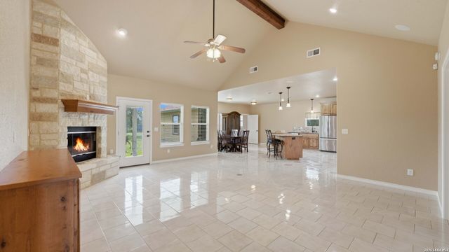 125 BIG SKY DR, New Braunfels, TX 78132