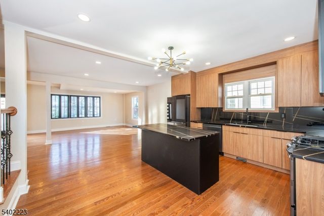 50 Grand Ave, Ridgefield Park Village, NJ 07660