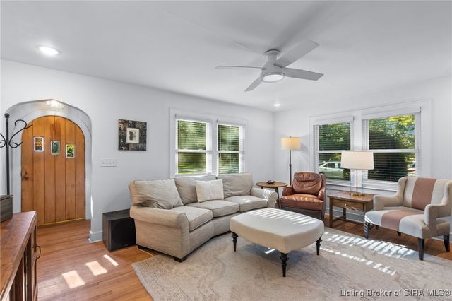 1901 Utica Pike, Jeffersonville, IN 47130