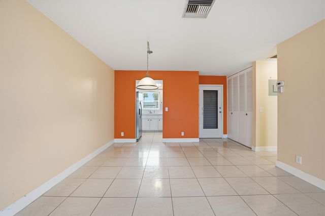 2789 Ashley Drive W C, West Palm Beach, FL 33415