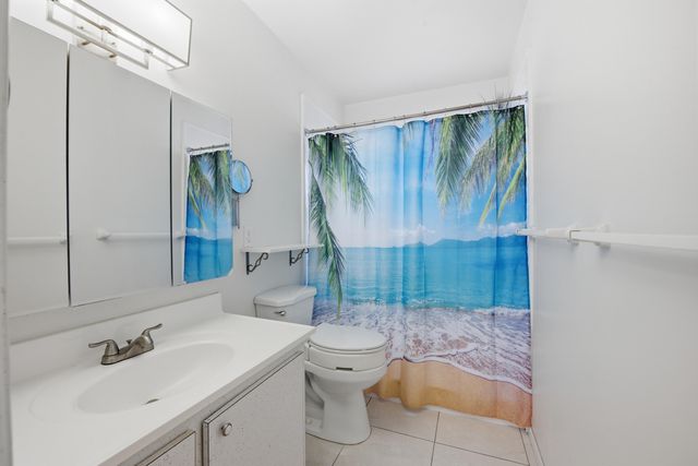 2789 Ashley Drive W C, West Palm Beach, FL 33415