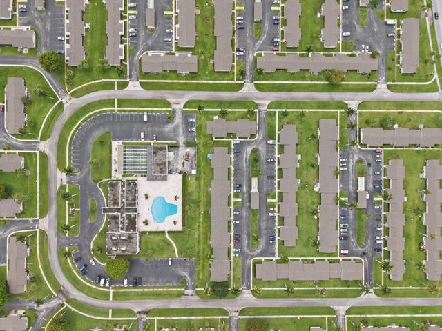 2789 Ashley Drive W C, West Palm Beach, FL 33415
