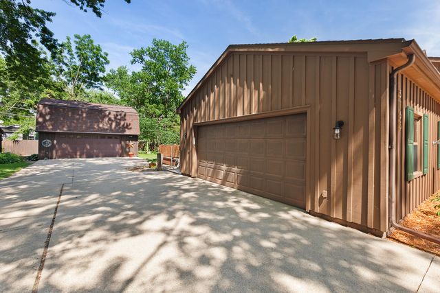 3165 N Grove Drive, Monroe, MI 48162