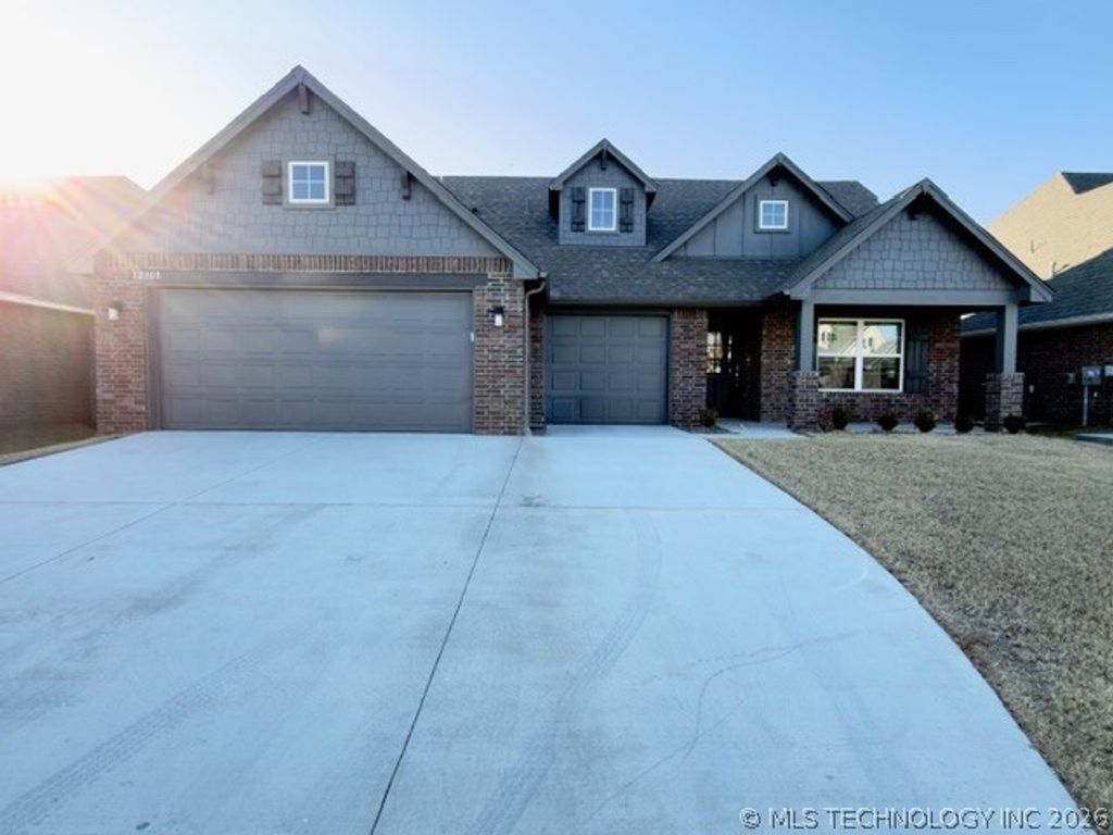 12308 S Maplewood Avenue, Bixby, OK 74008