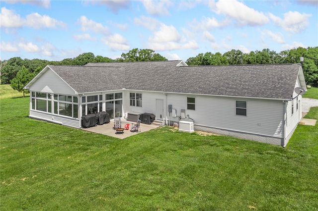 6047 Wade Road, Harrison, AR 72601