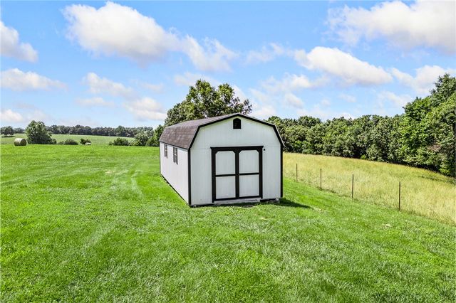 6047 Wade Road, Harrison, AR 72601
