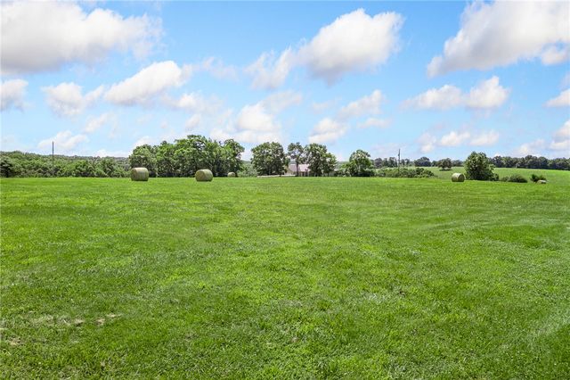 6047 Wade Road, Harrison, AR 72601
