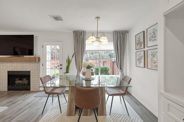 246 N Walden Elms Circle, The Woodlands, TX 77382