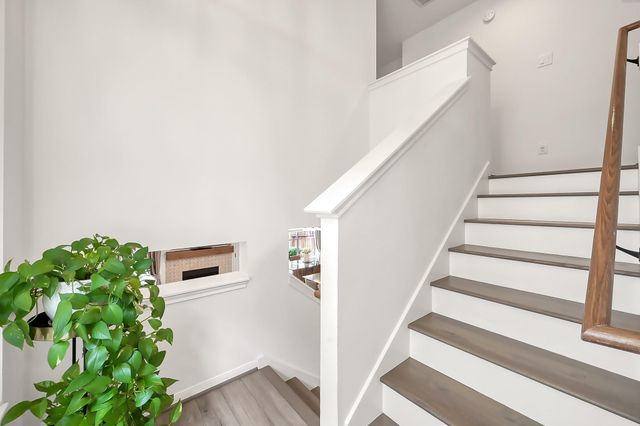 246 N Walden Elms Circle, The Woodlands, TX 77382